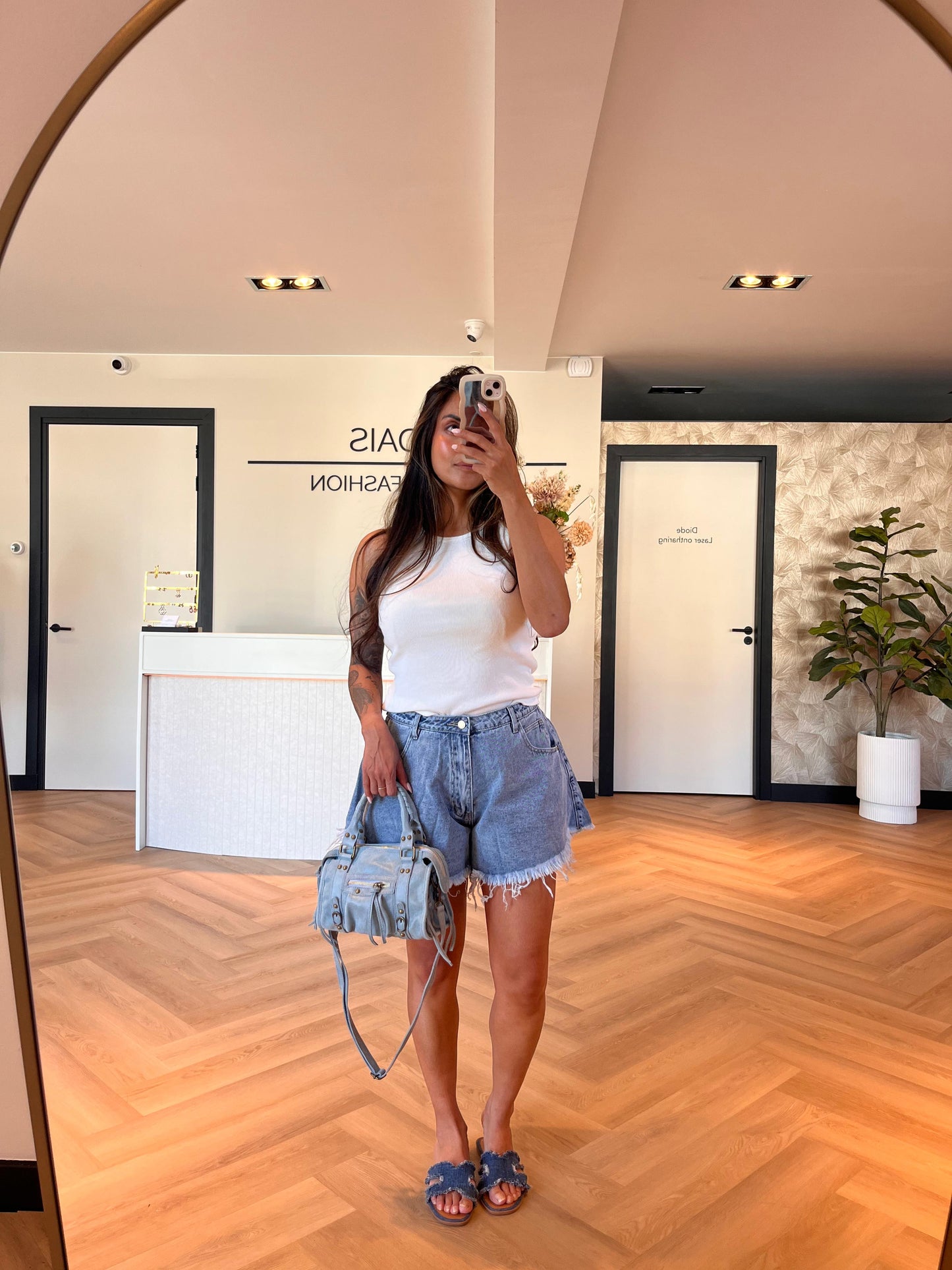 Laulia denim short