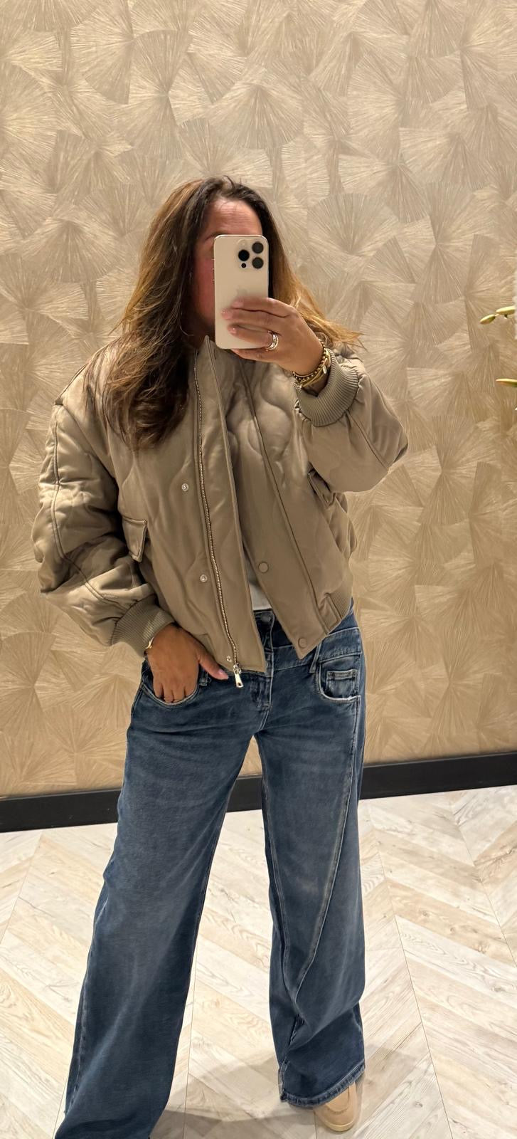 Dina beige jas