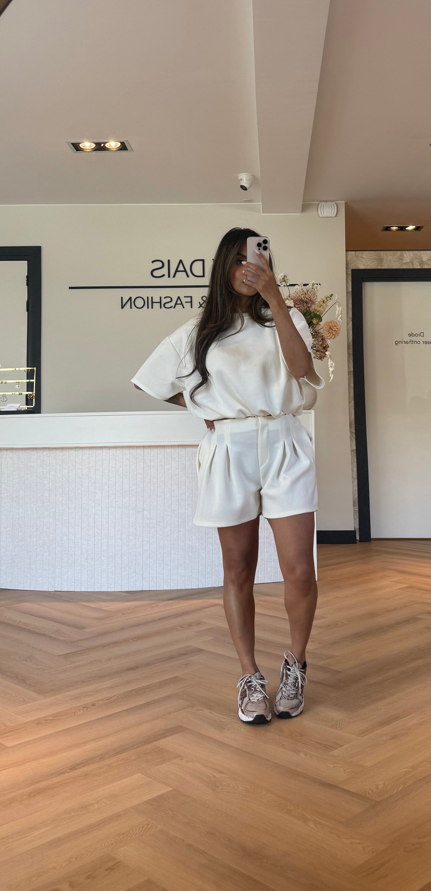 Sofie set off white