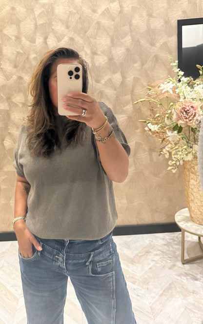 Mandy Jane tauphe  trui