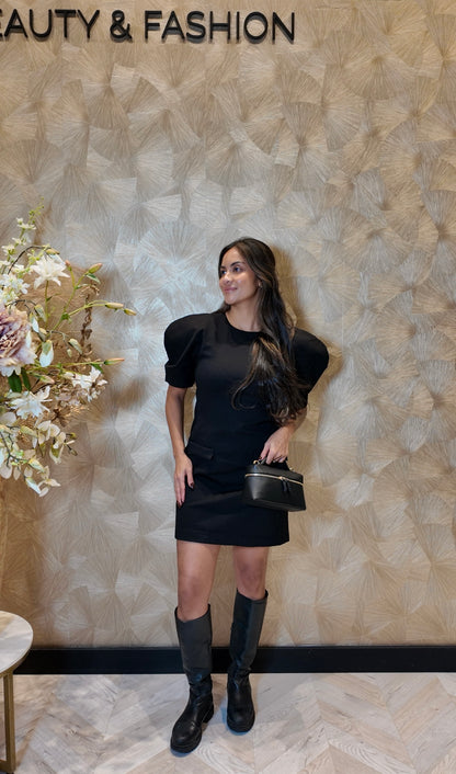 Amy dress zwart pofmouw